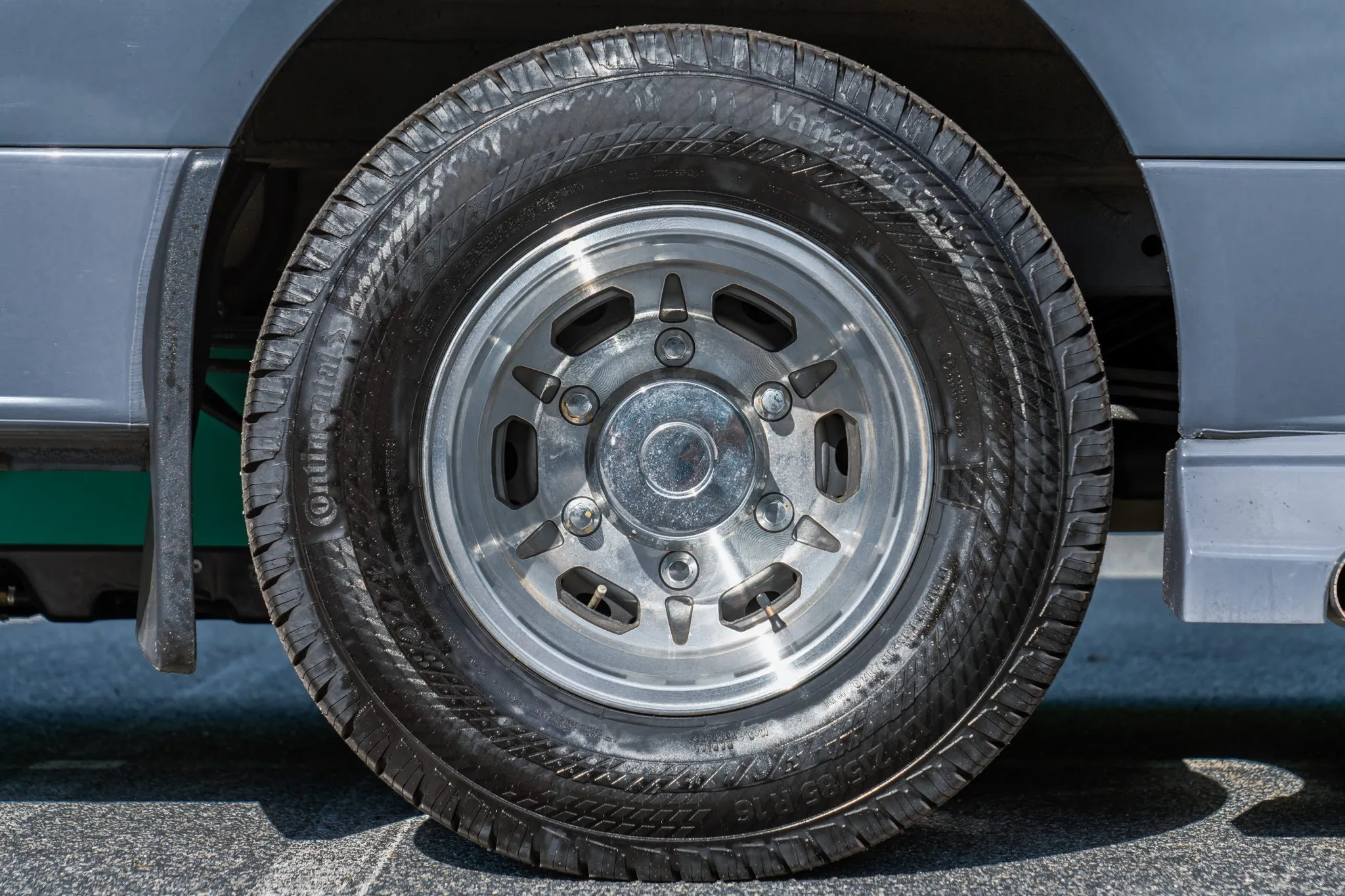 2021 Coachmen Galleria 24T - Image 34