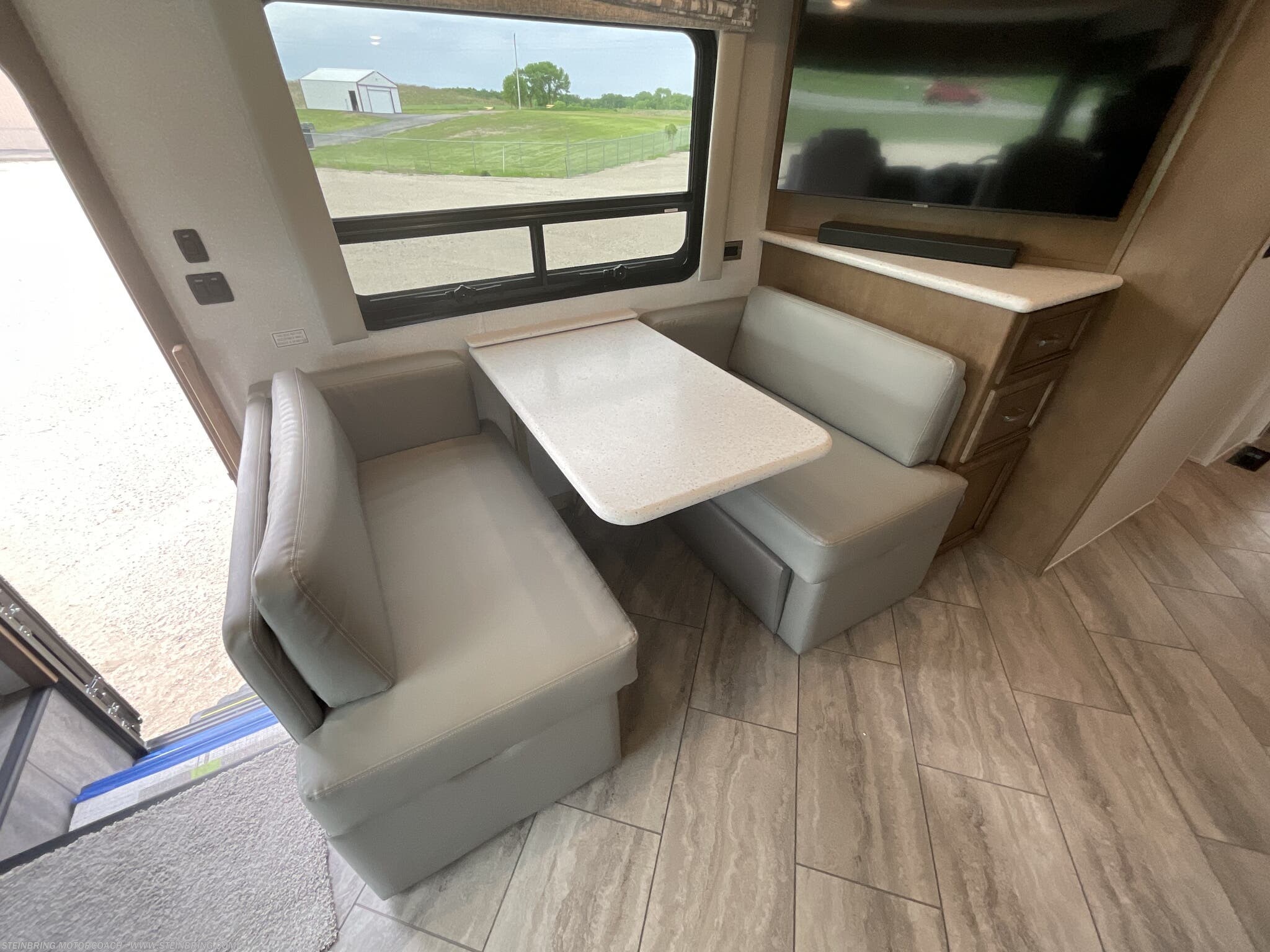 2022 Newmar Bay Star 3014 - Image 31