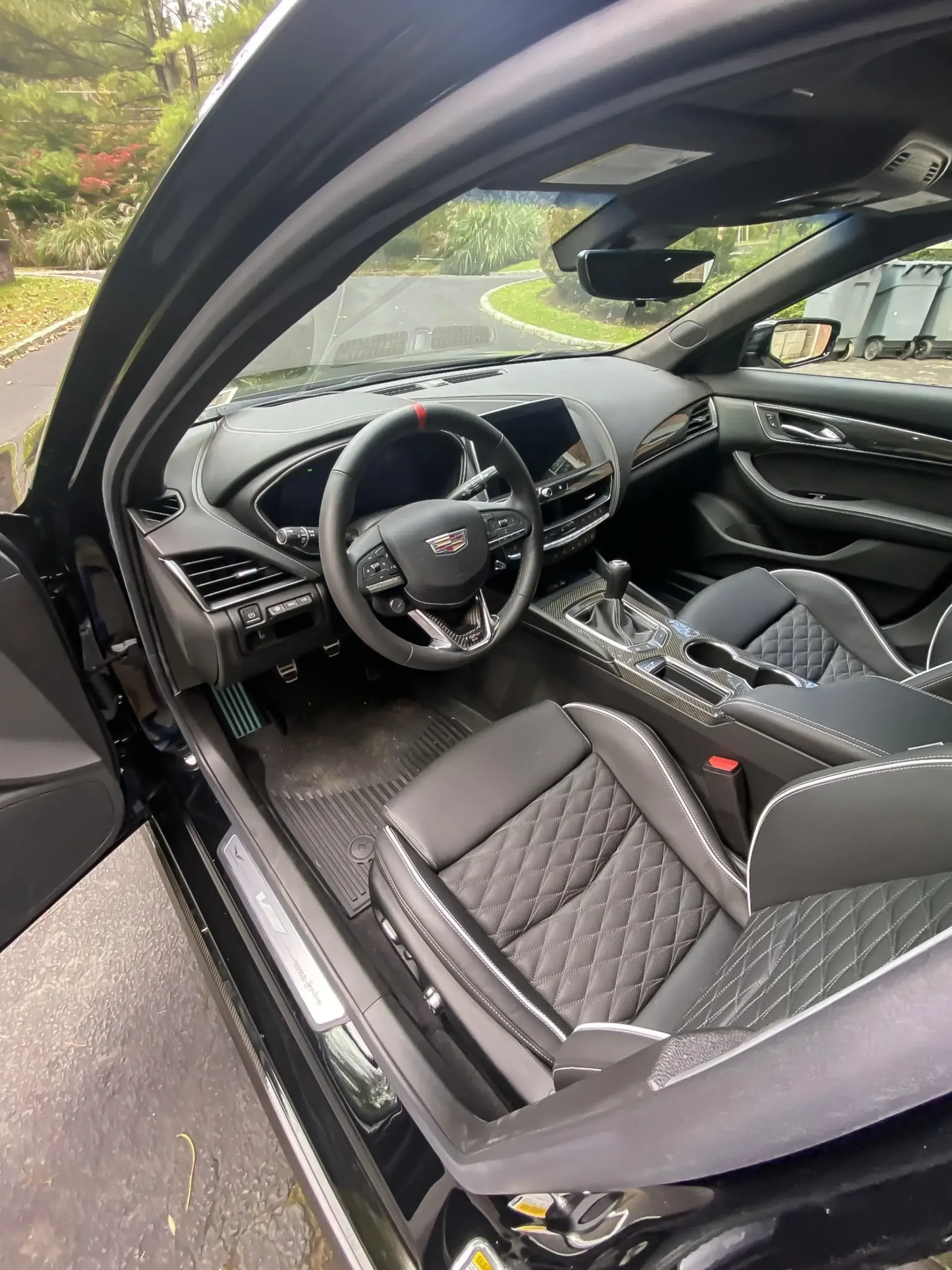 2022 Cadillac CT5-V Blackwing 6-Speed - Image 11