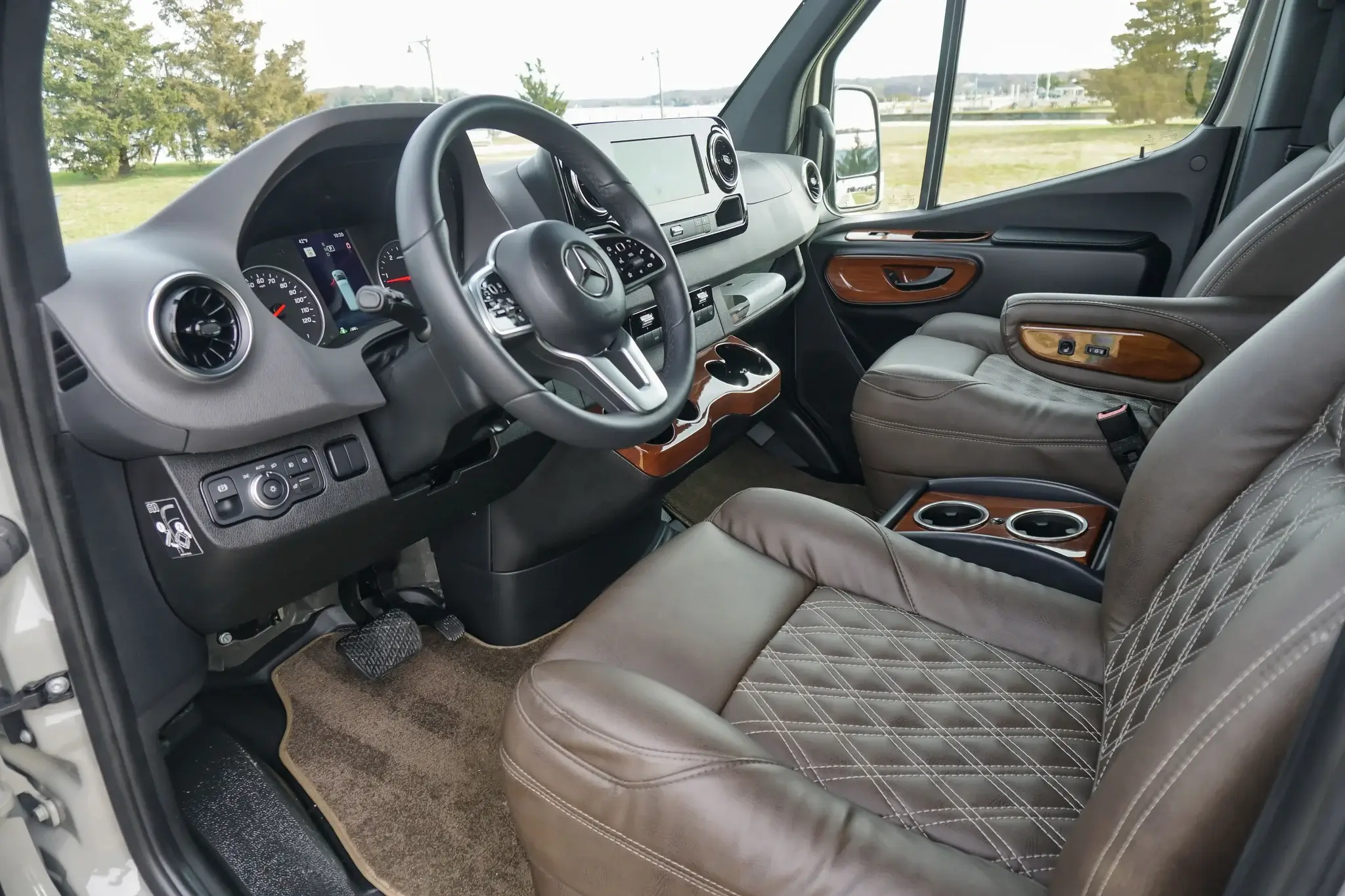 2022 Mercedes-Benz Sprinter 2500 4x4 Explorer Luxury Shuttle - Image 60