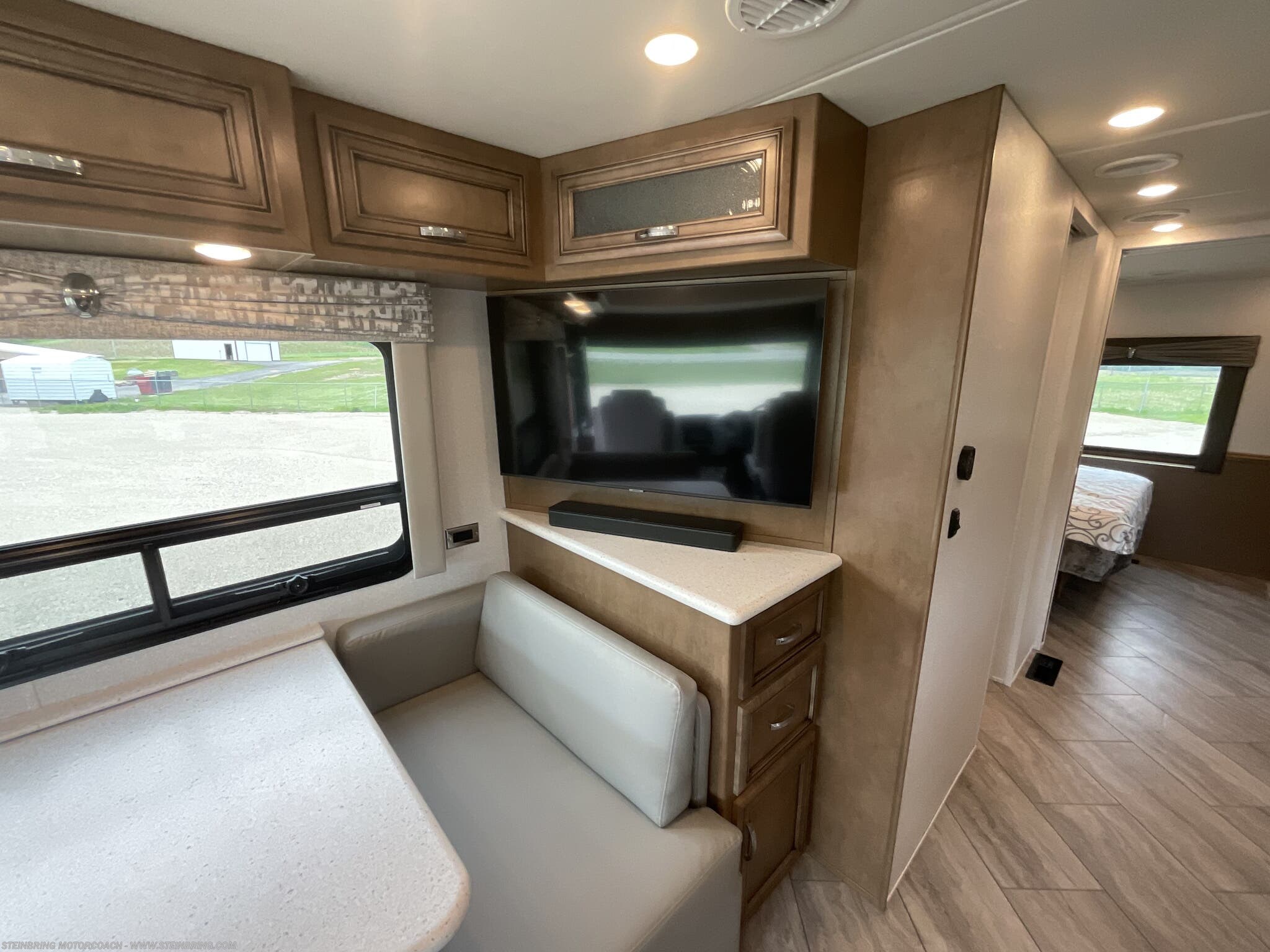 2022 Newmar Bay Star 3014 - Image 32