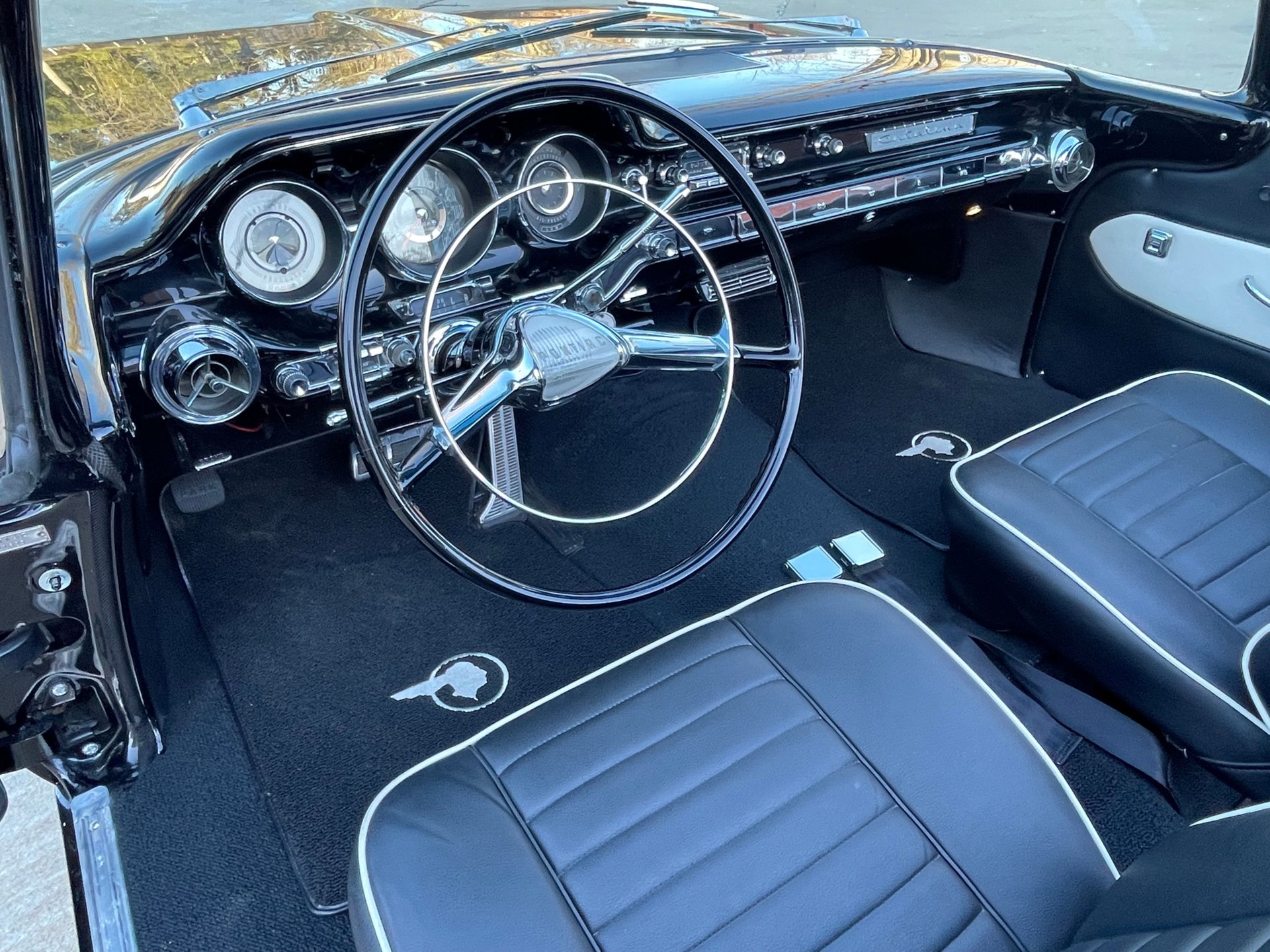 1959 Pontiac Catalina Convertible - Image 7
