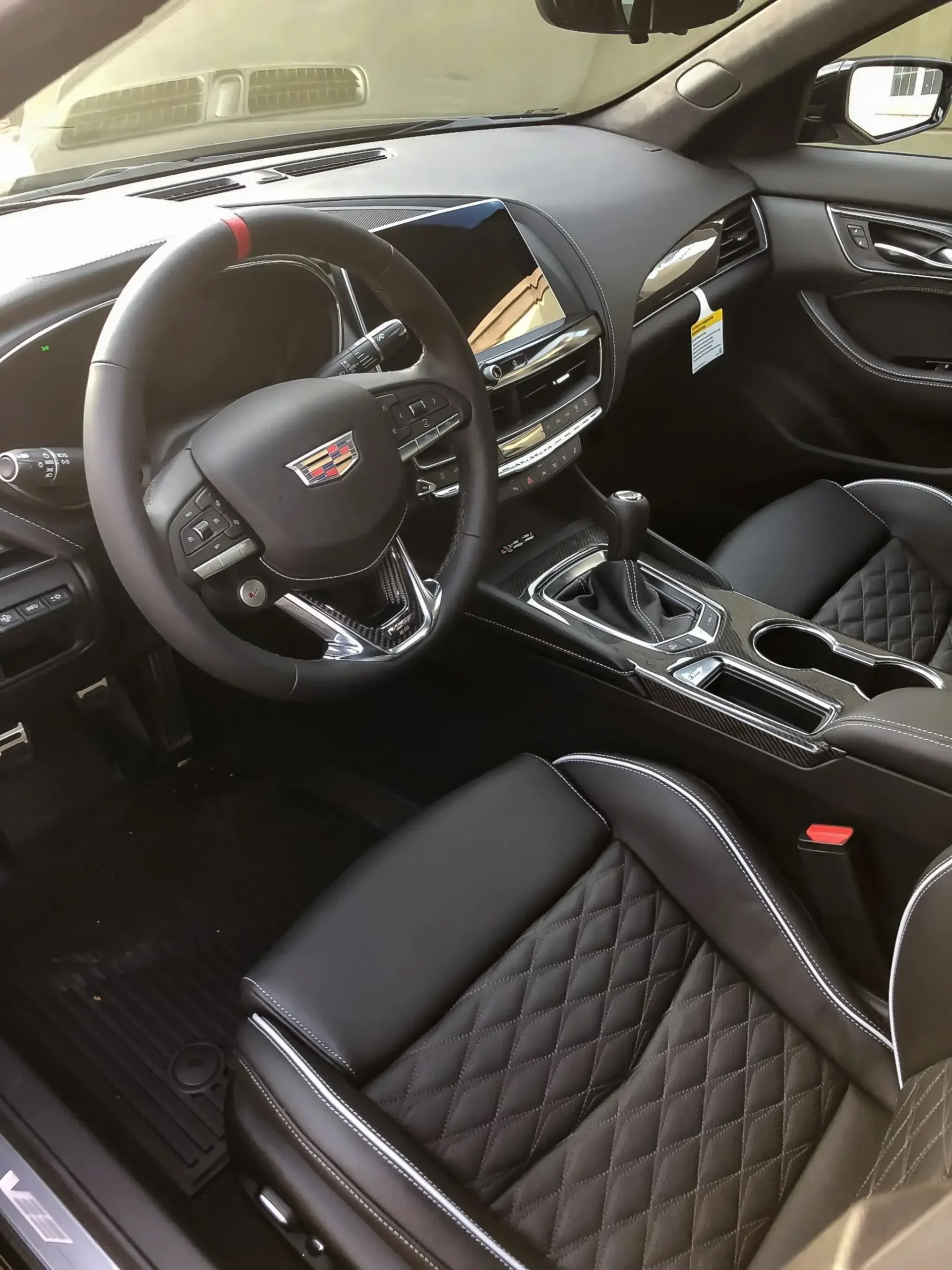 2022 Cadillac CT5-V Blackwing 6-Speed - Image 12