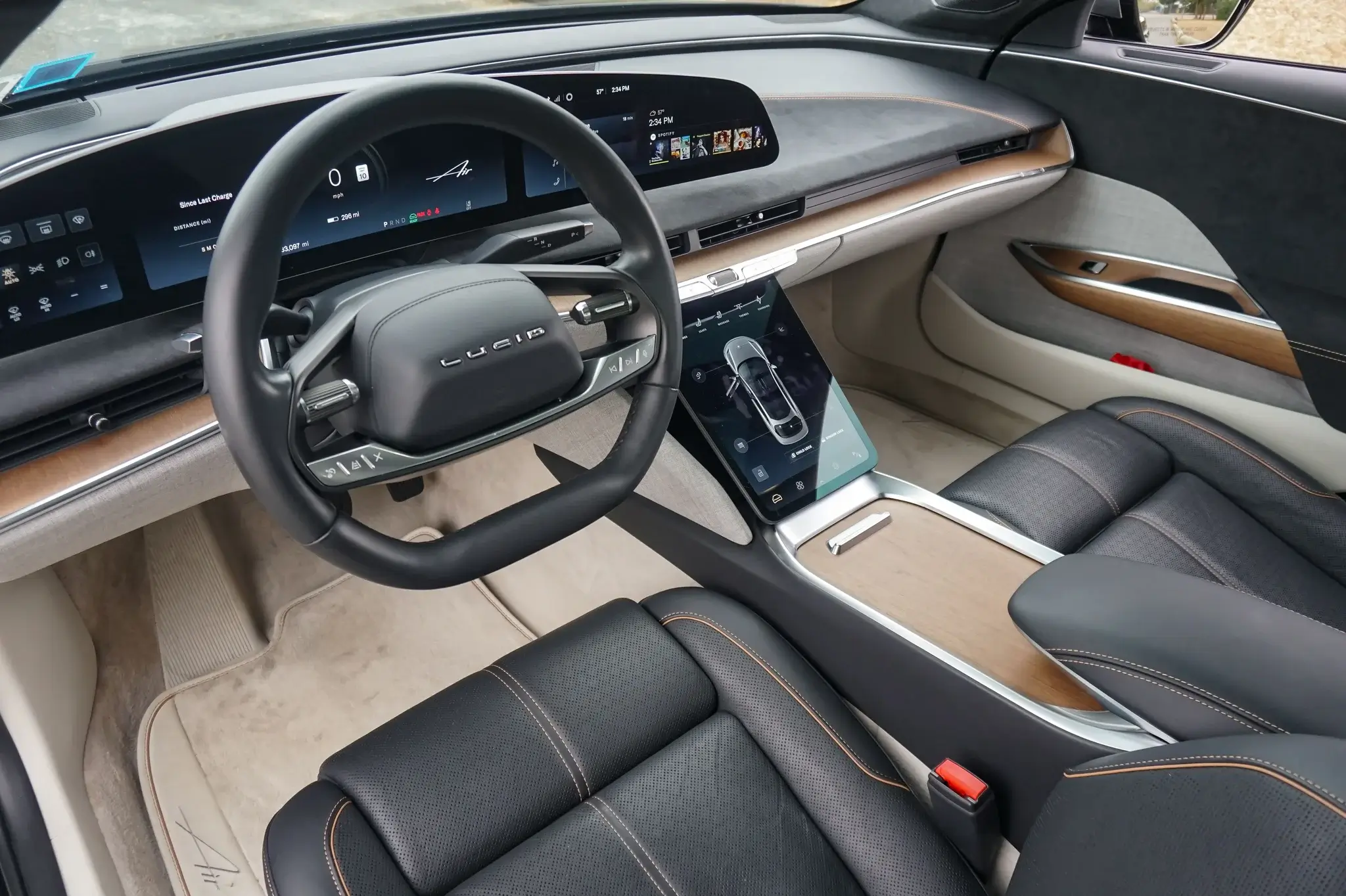 2022 Lucid Air Grand Touring - Image 2