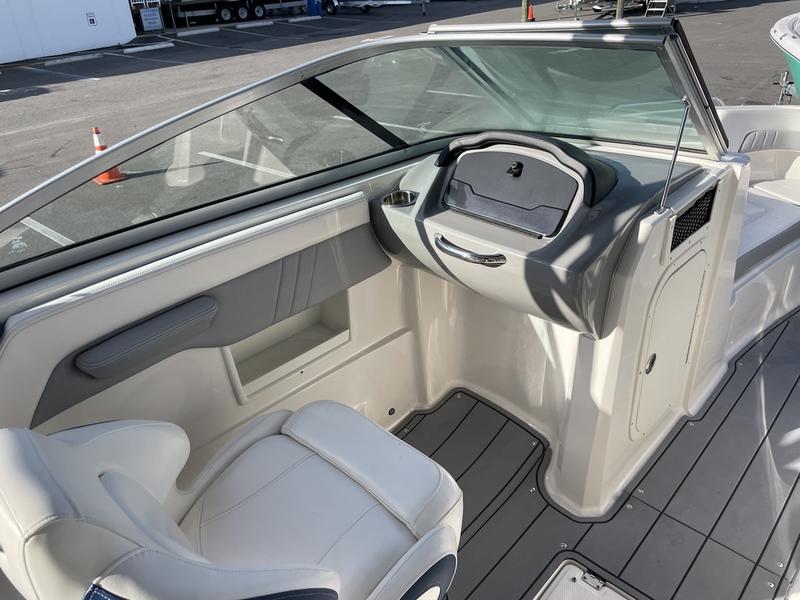 2021 Chaparral 23 Surf - Image 106