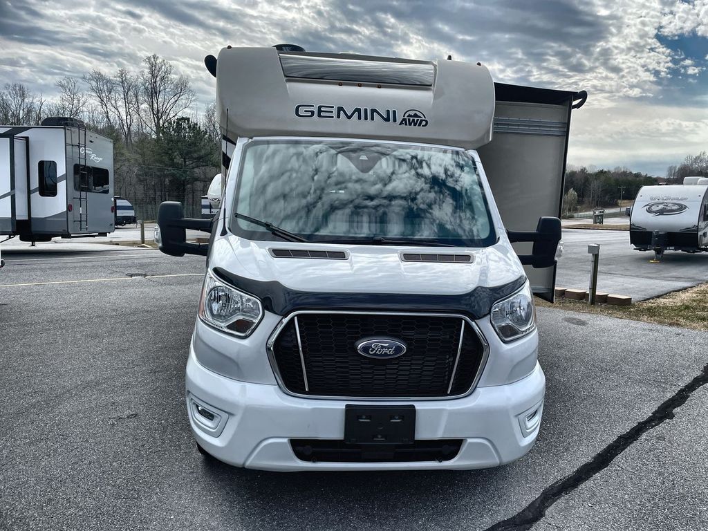 2022 Thor Motor Coach 23TW - Image 5