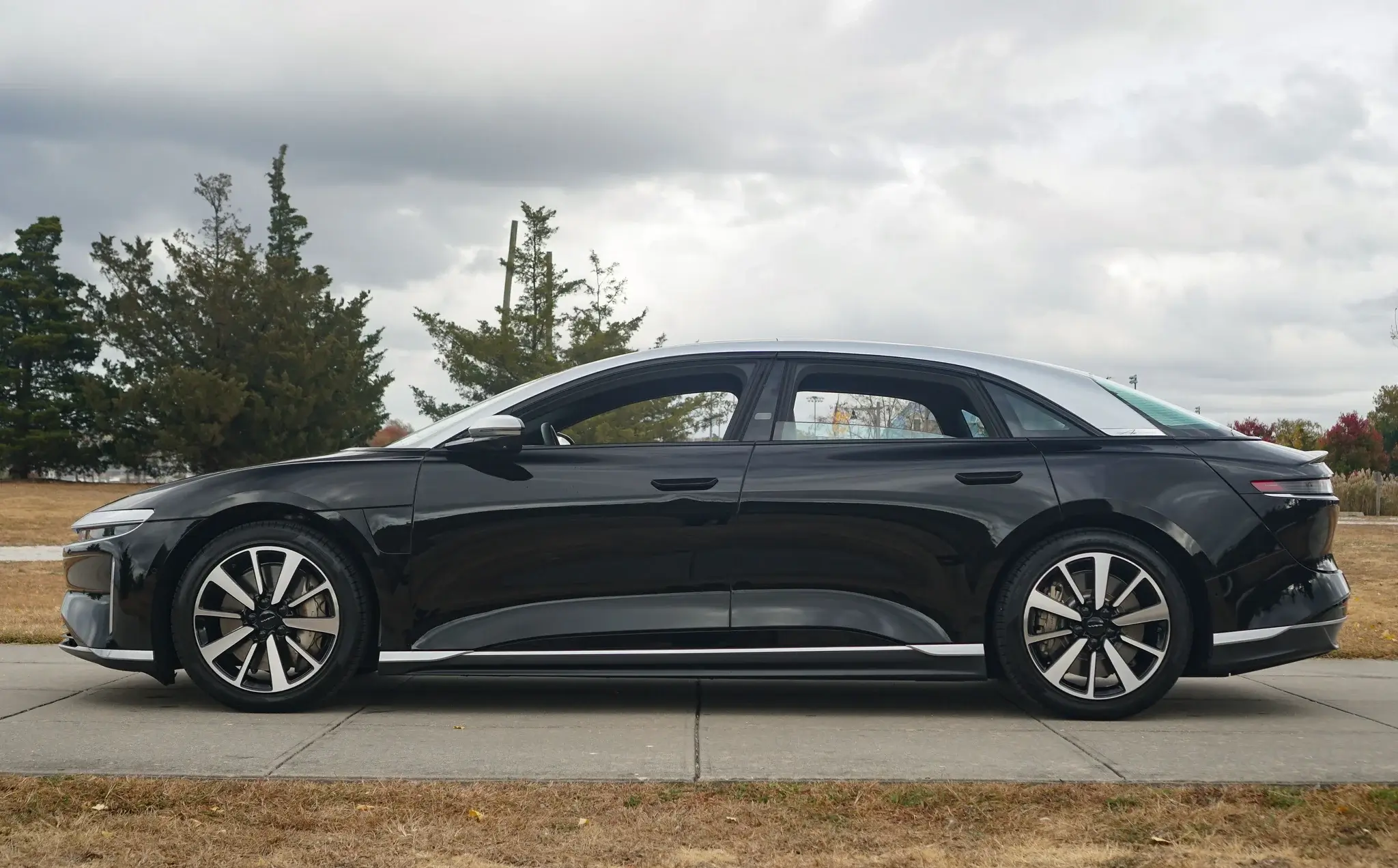 2022 Lucid Air Grand Touring - Image 27