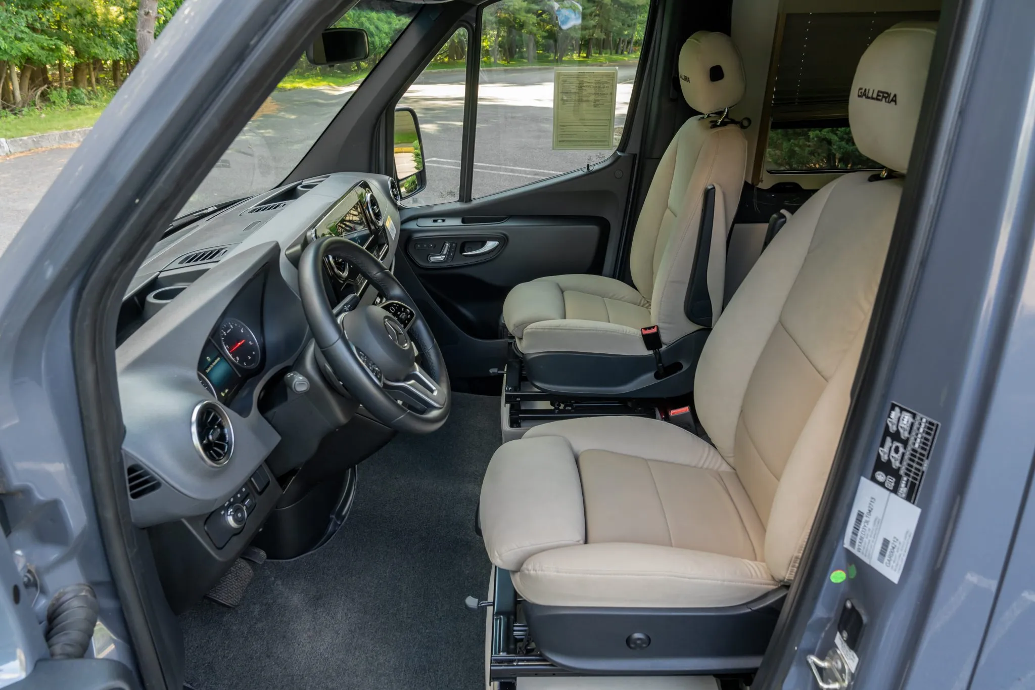 2021 Coachmen Galleria 24T - Image 37