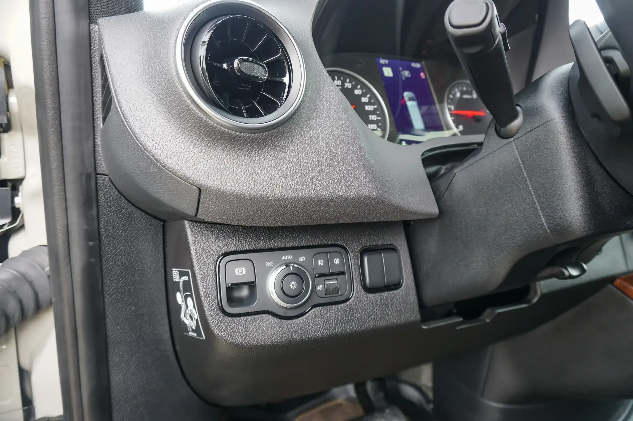 2022 Mercedes-Benz Sprinter 2500 4x4 Explorer Luxury Shuttle - Image 62