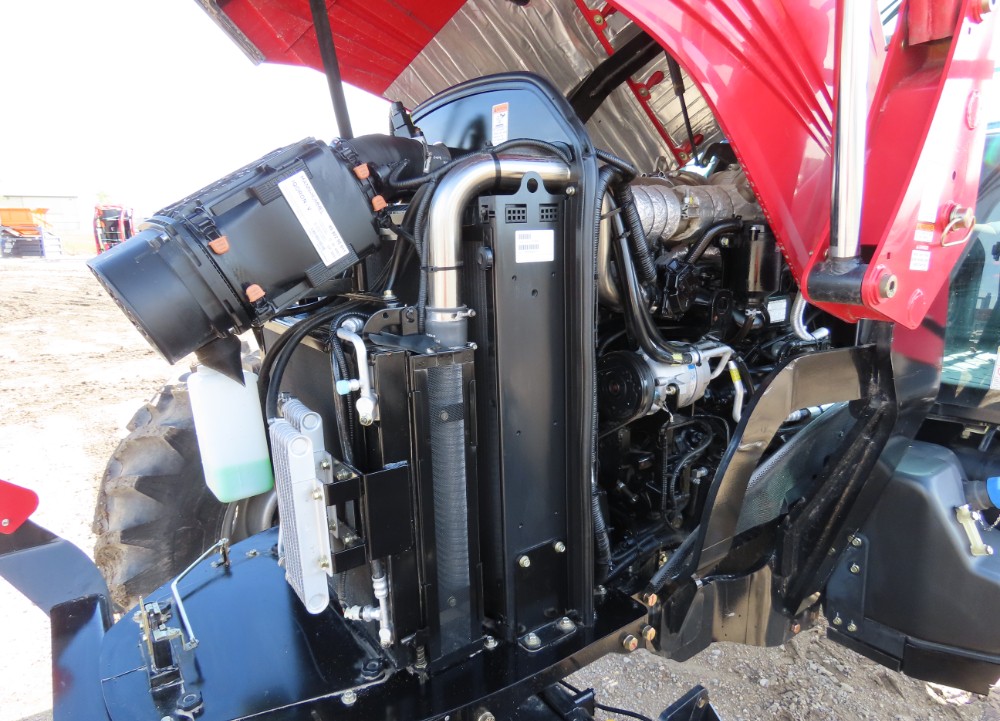 2018 Mahindra 9125P 4WD Front End Loader Utility Ag Farm Tractor - Image 9