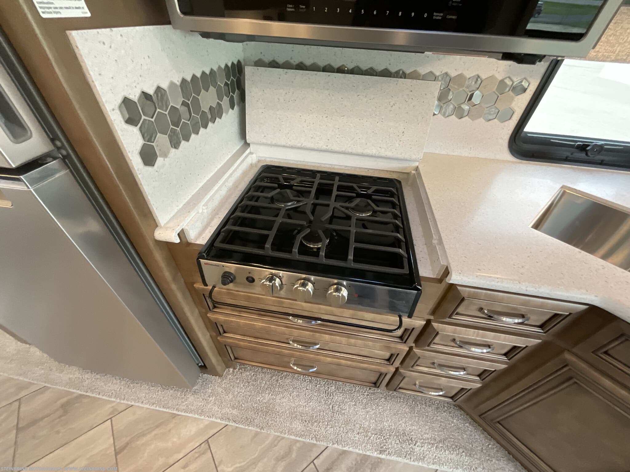 2022 Newmar Bay Star 3014 - Image 37