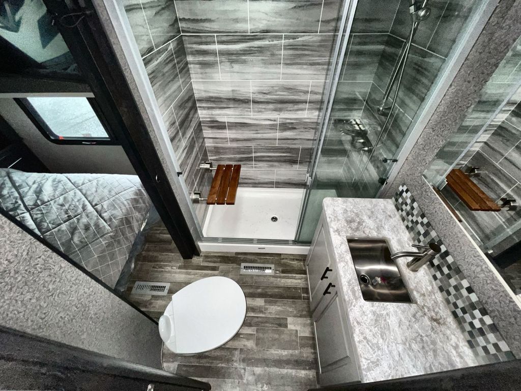 2021 Jayco Seismic 4113 - Image 29