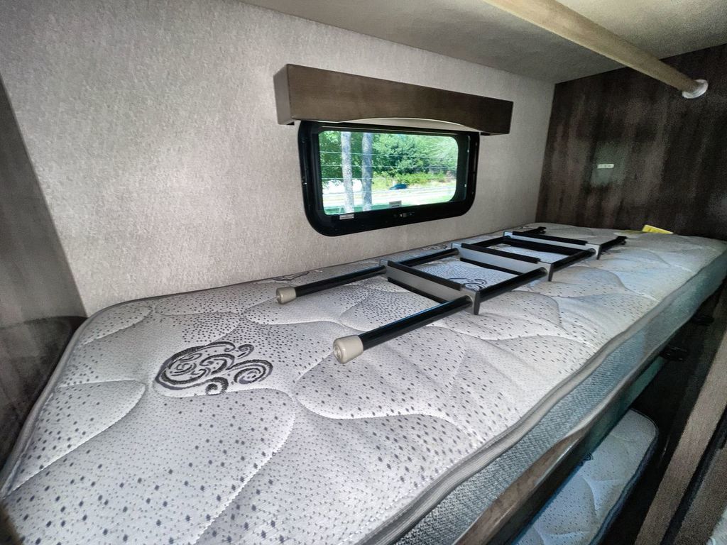 2022 Holiday Rambler Endeavor 38N - Image 40