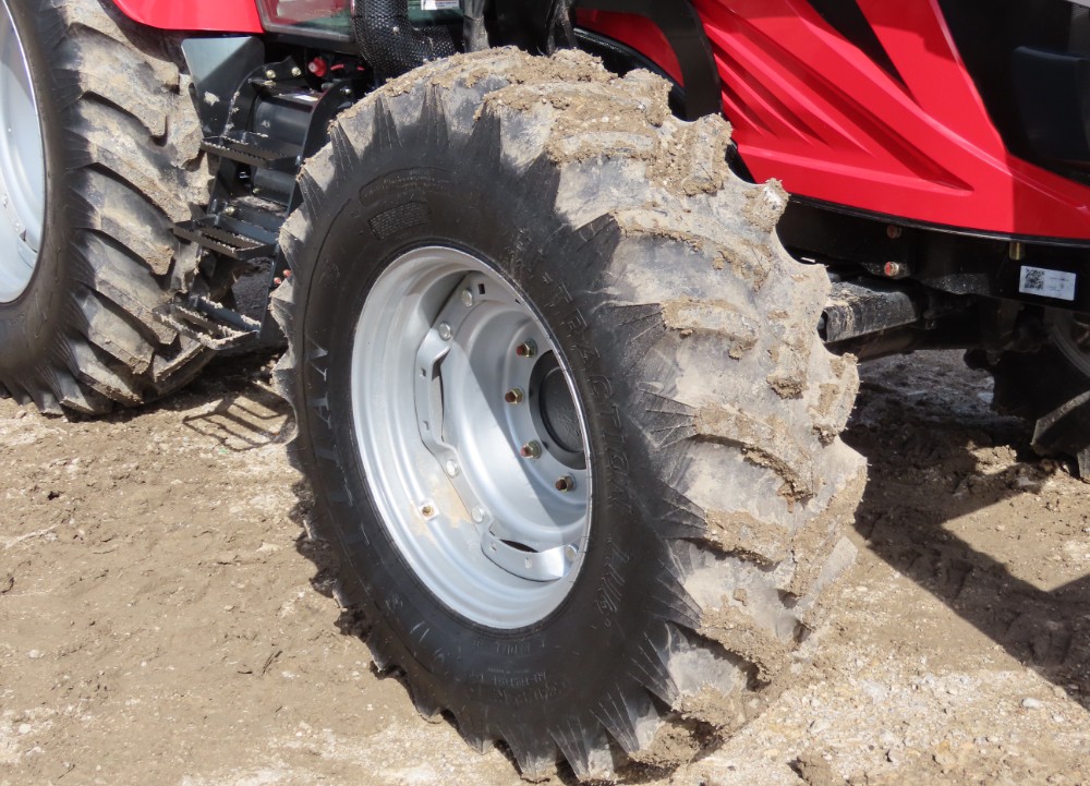 2018 Mahindra 9125P 4WD Front End Loader Utility Ag Farm Tractor - Image 14