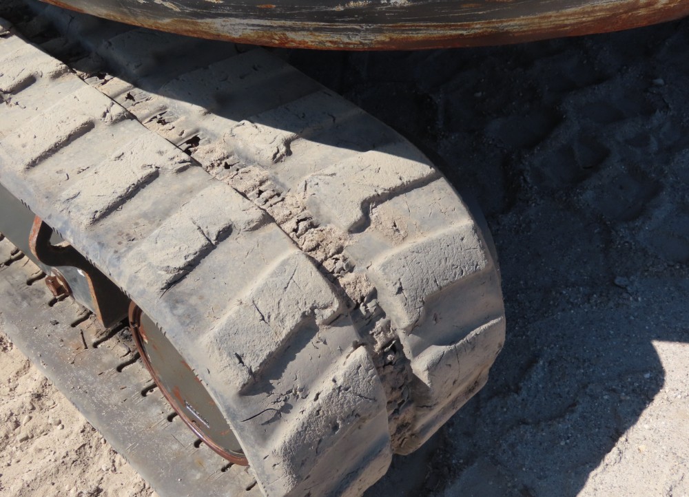 2020 Bobcat E42 Mini Excavator Rubber Tracks Backhoe Aux Hyd Blade - Image 17