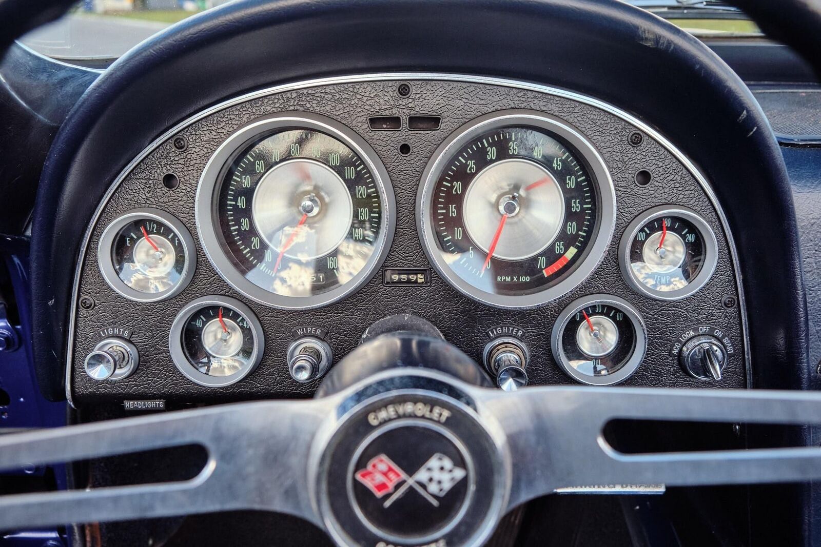 1963 Chevrolet Corvette 427 Roadster - Image 31