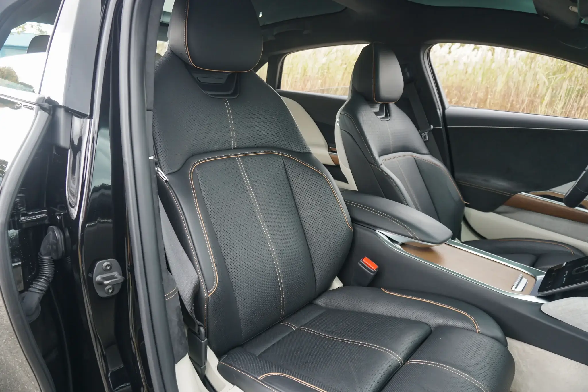 2022 Lucid Air Grand Touring - Image 11