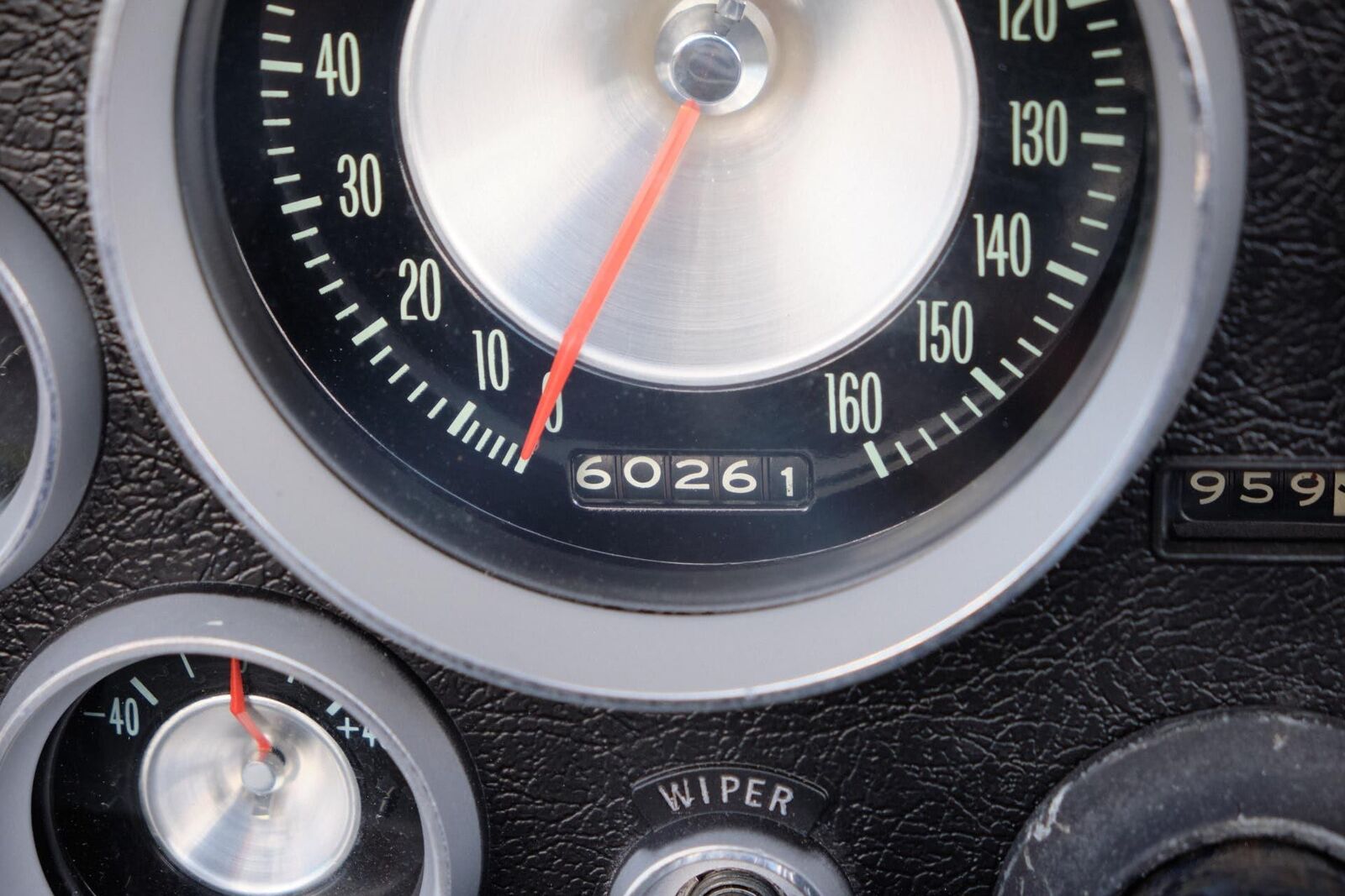 1963 Chevrolet Corvette 427 Roadster - Image 32