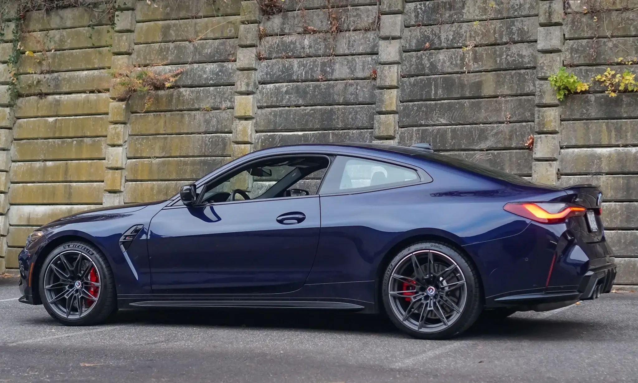 2023 BMW M4 Competition xDrive Coupe - Image 30