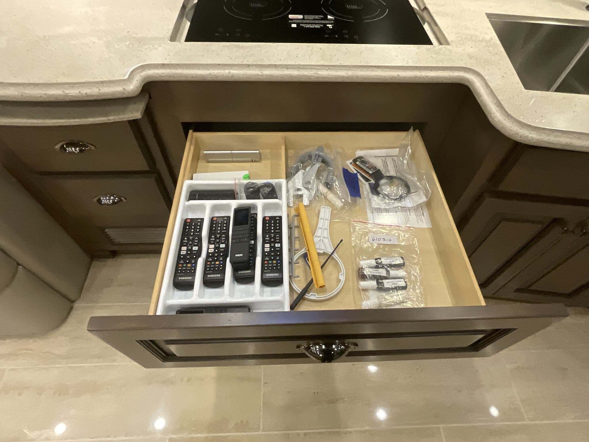 2022 Newmar Dutch Star 4369 Diesel Pusher - Image 42