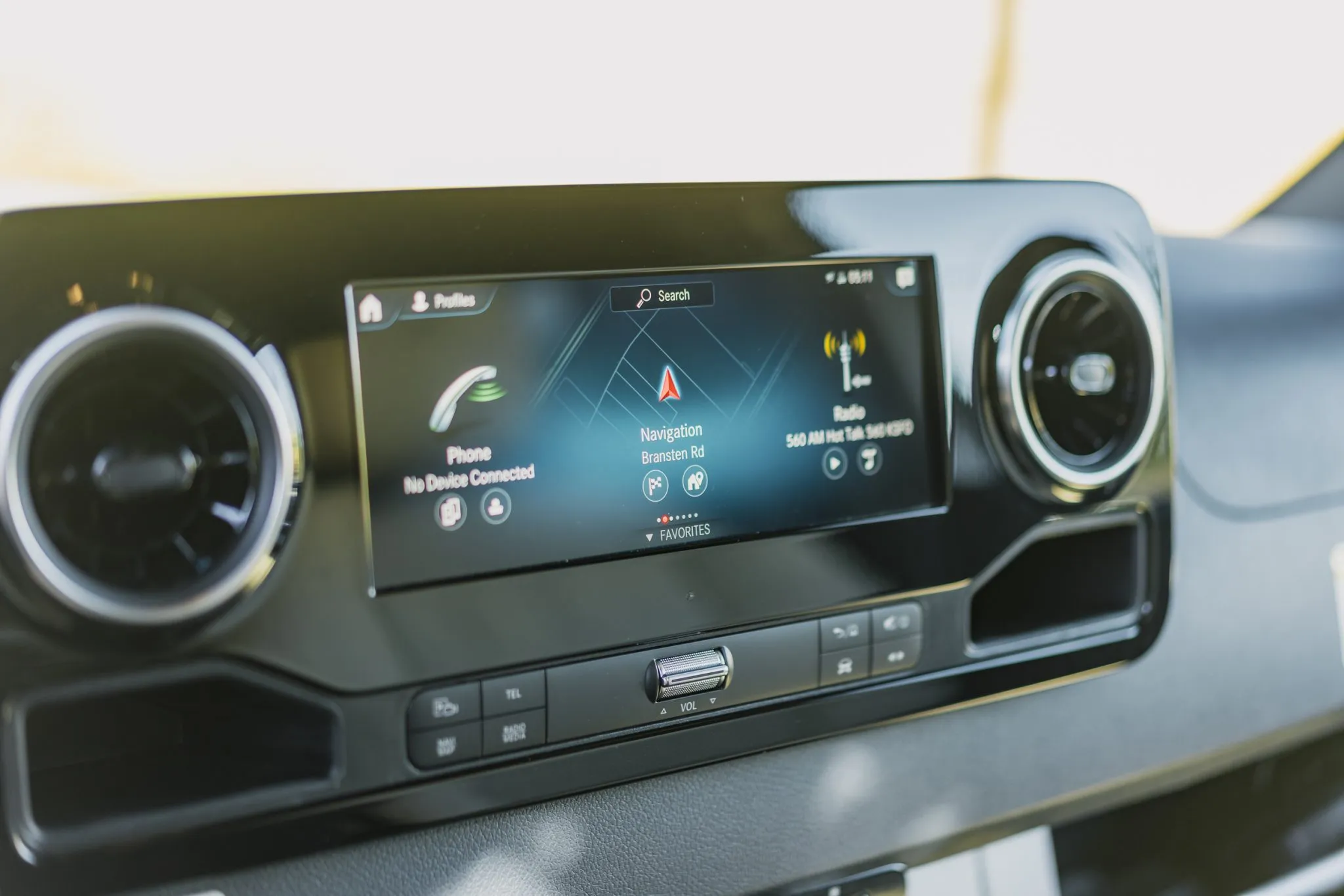 2021 Airstream Interstate 24GT Tommy Bahama Relax Edition - Image 42