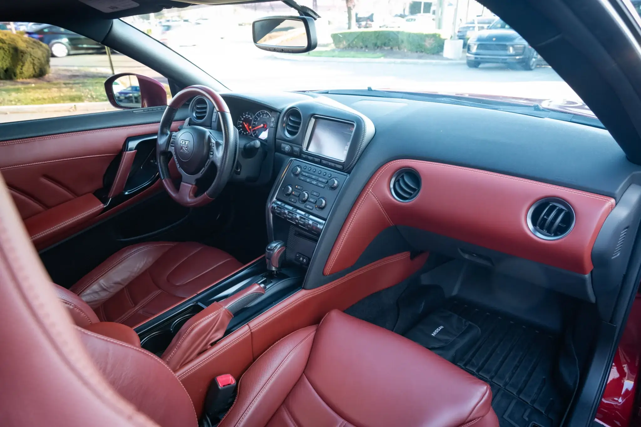 2015 Nissan GT-R Premium - Image 41