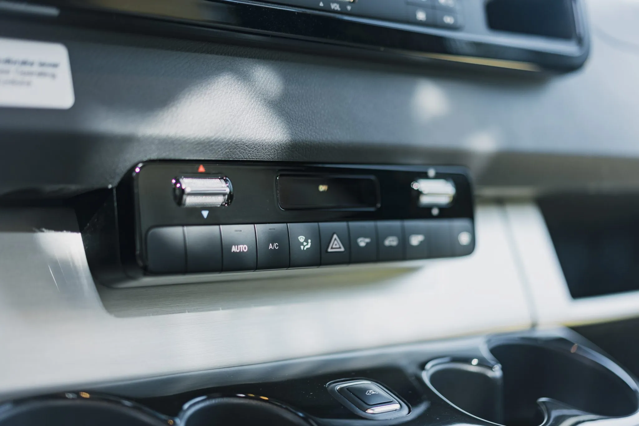 2021 Airstream Interstate 24GT Tommy Bahama Relax Edition - Image 43