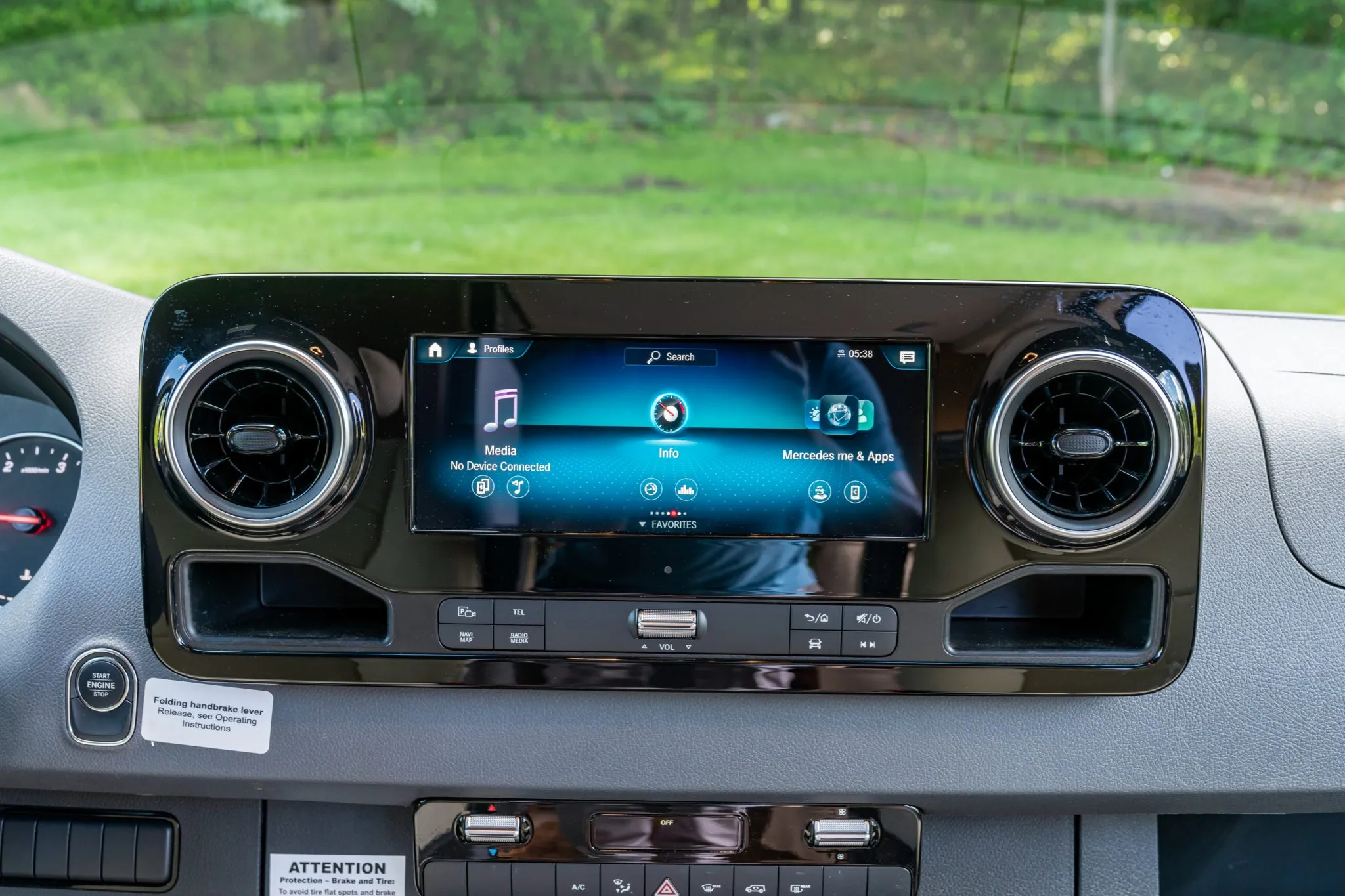 2021 Coachmen Galleria 24T - Image 49