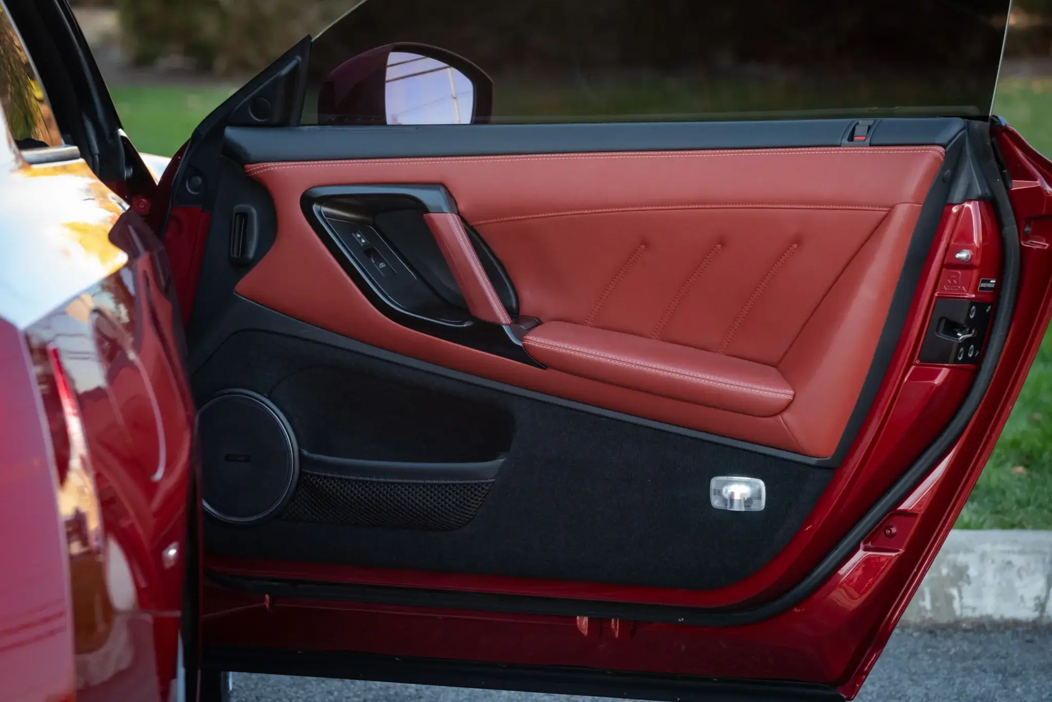 2015 Nissan GT-R Premium - Image 44