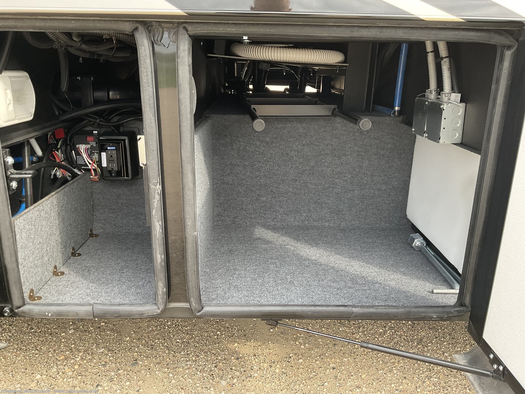 2022 Newmar Bay Star 3014 - Image 48