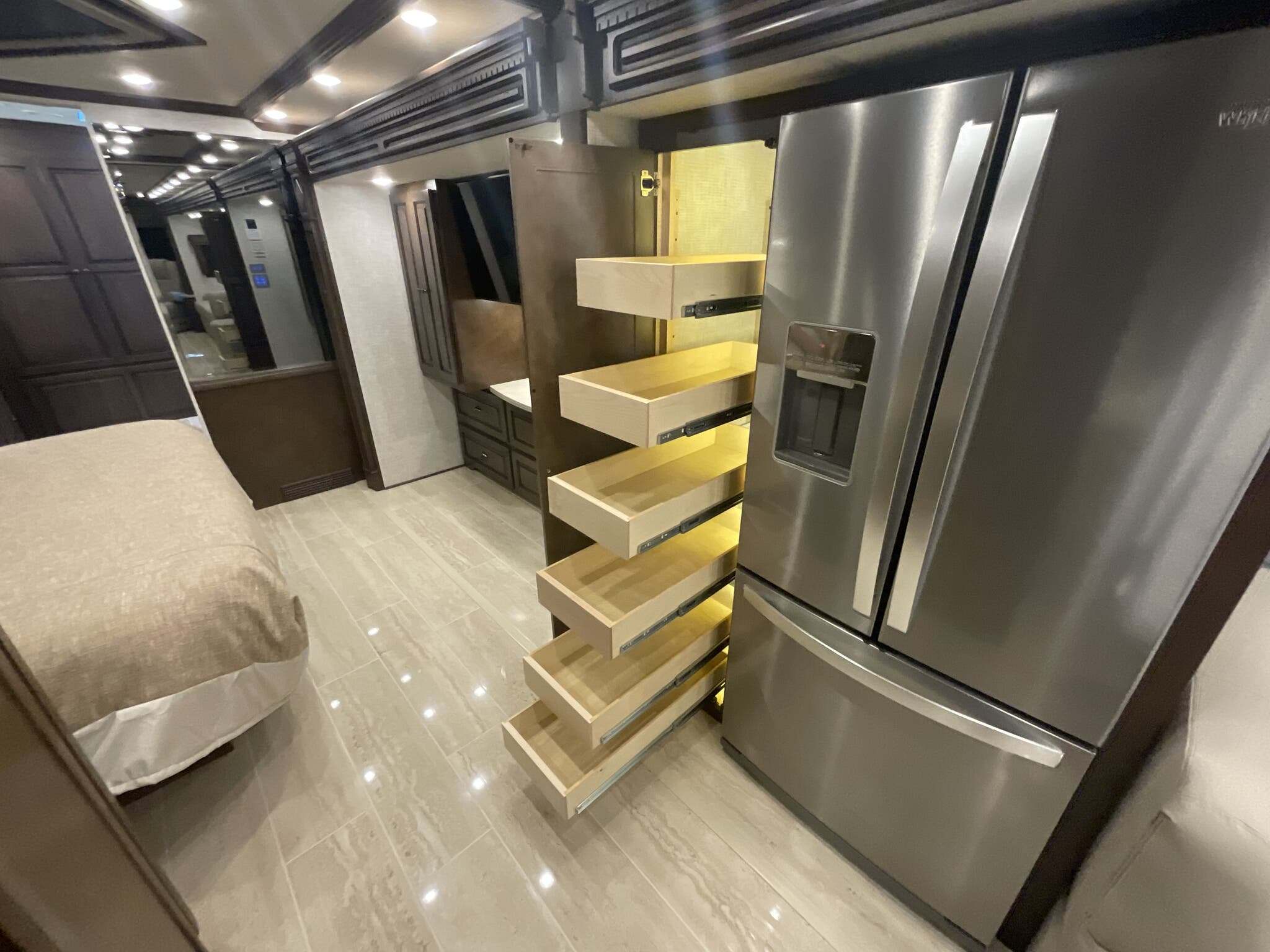 2022 Newmar Dutch Star 4369 Diesel Pusher - Image 46