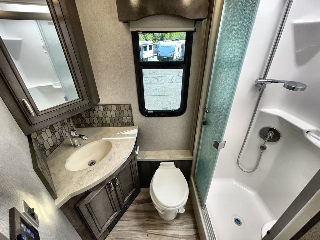 2022 Holiday Rambler Endeavor 38N - Image 48