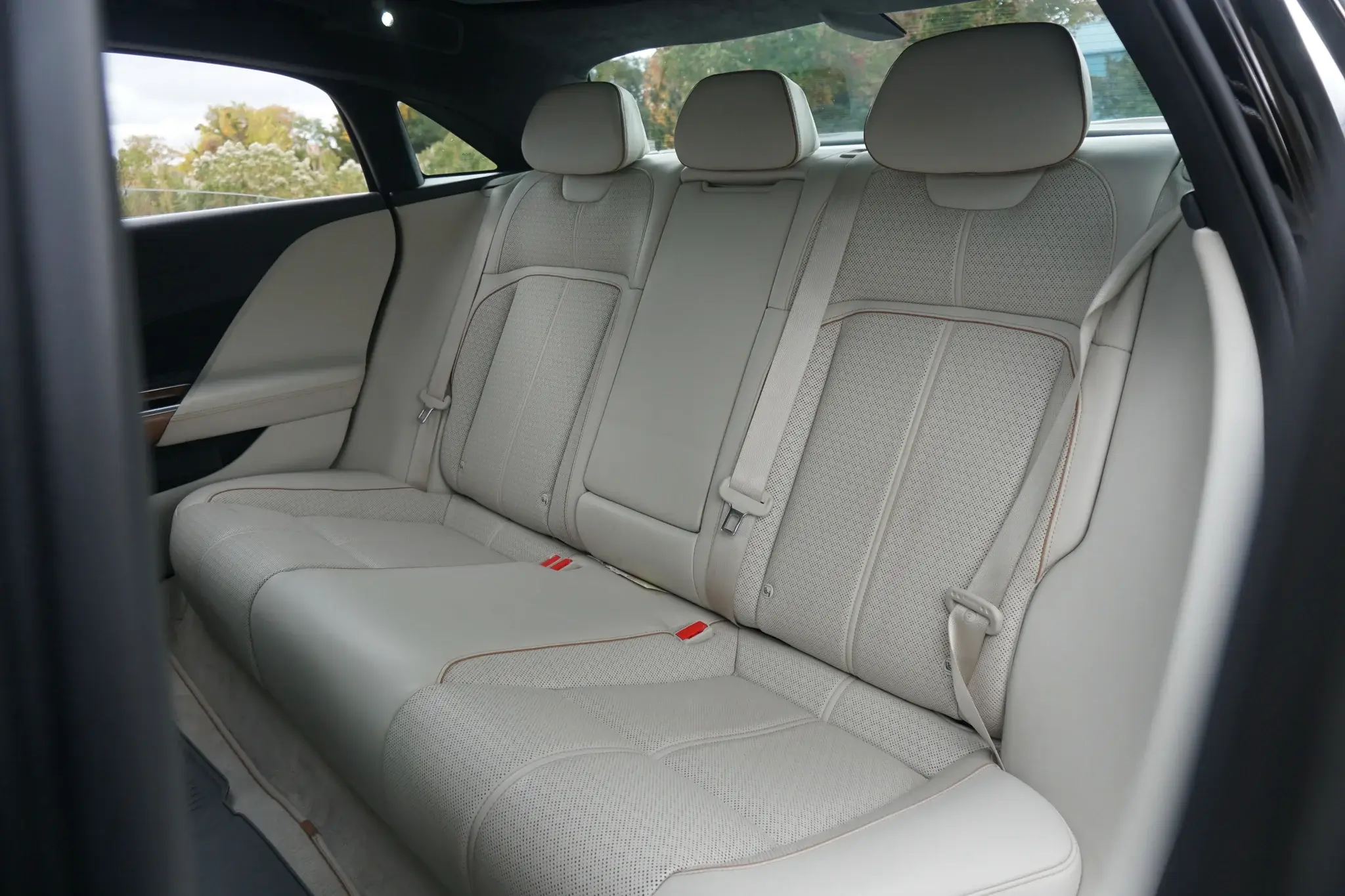 2022 Lucid Air Grand Touring - Image 17