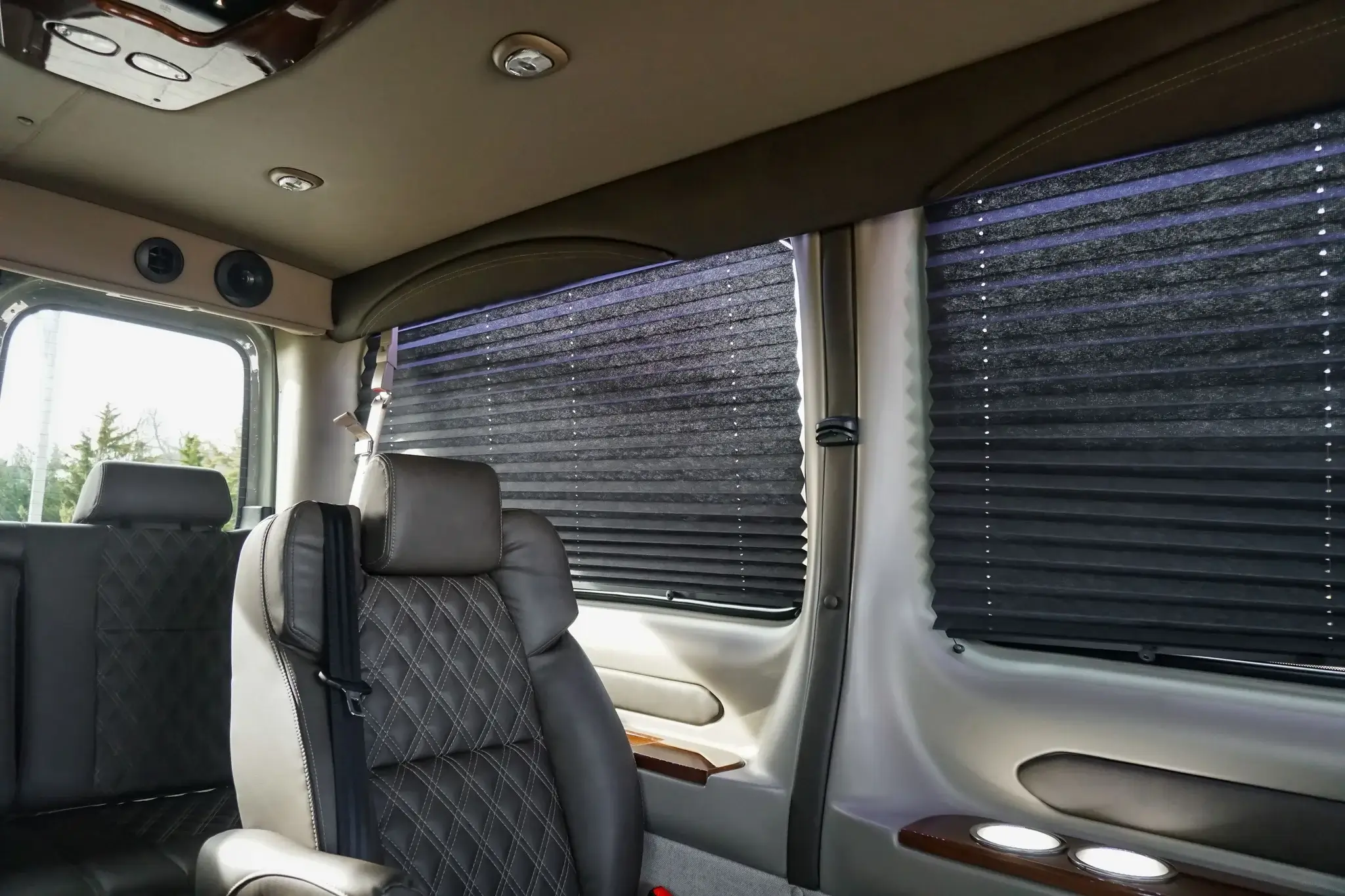 2022 Mercedes-Benz Sprinter 2500 4x4 Explorer Luxury Shuttle - Image 7