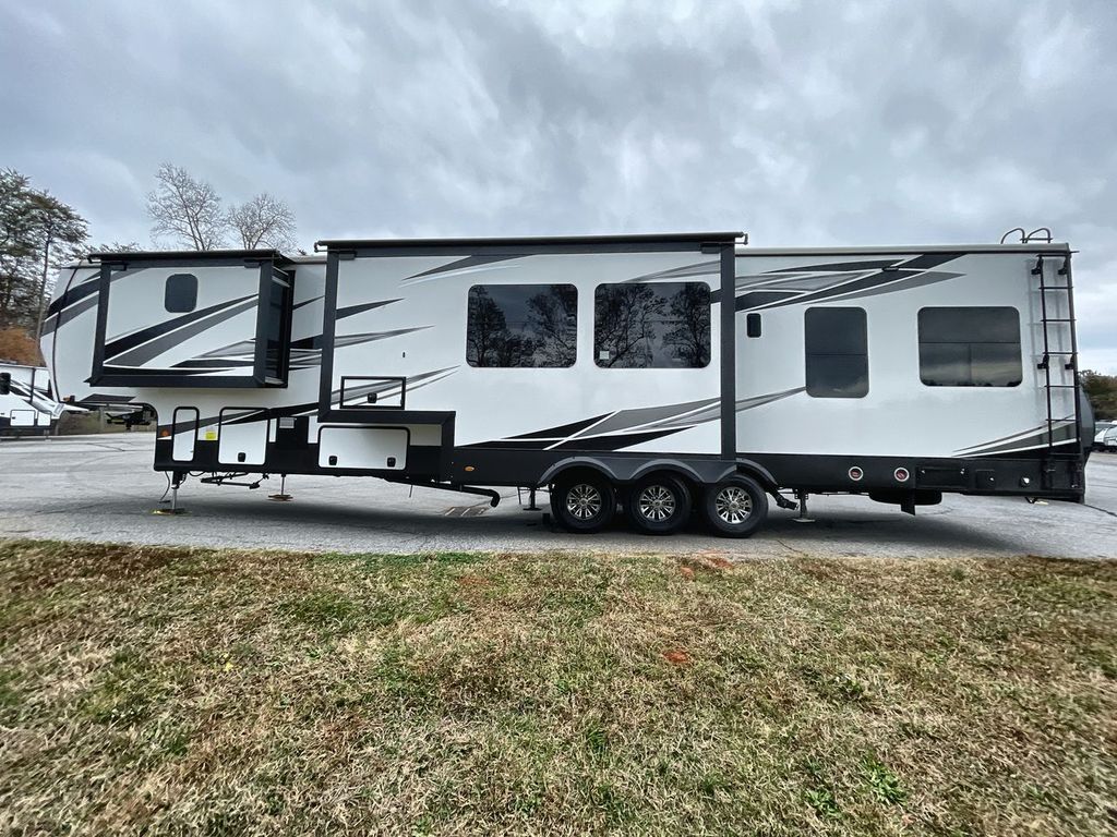 2021 Jayco Seismic 4113 - Image 46