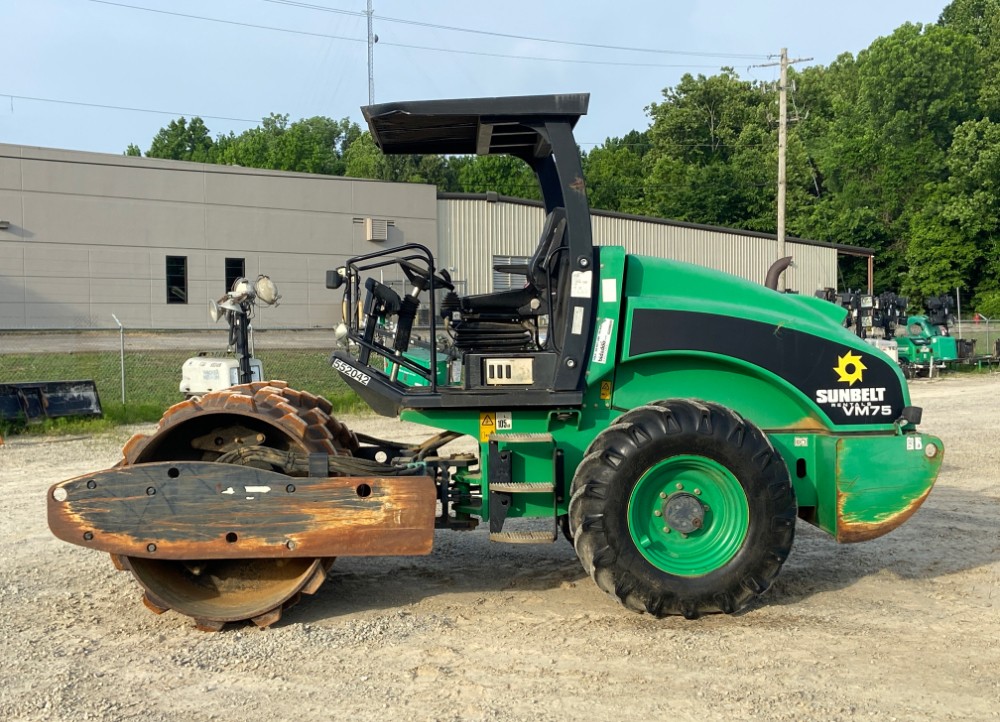 2013 JCB Vibromax VM75PD Pad Foot Single Drum Vibratory Ride On Roller - Image 10