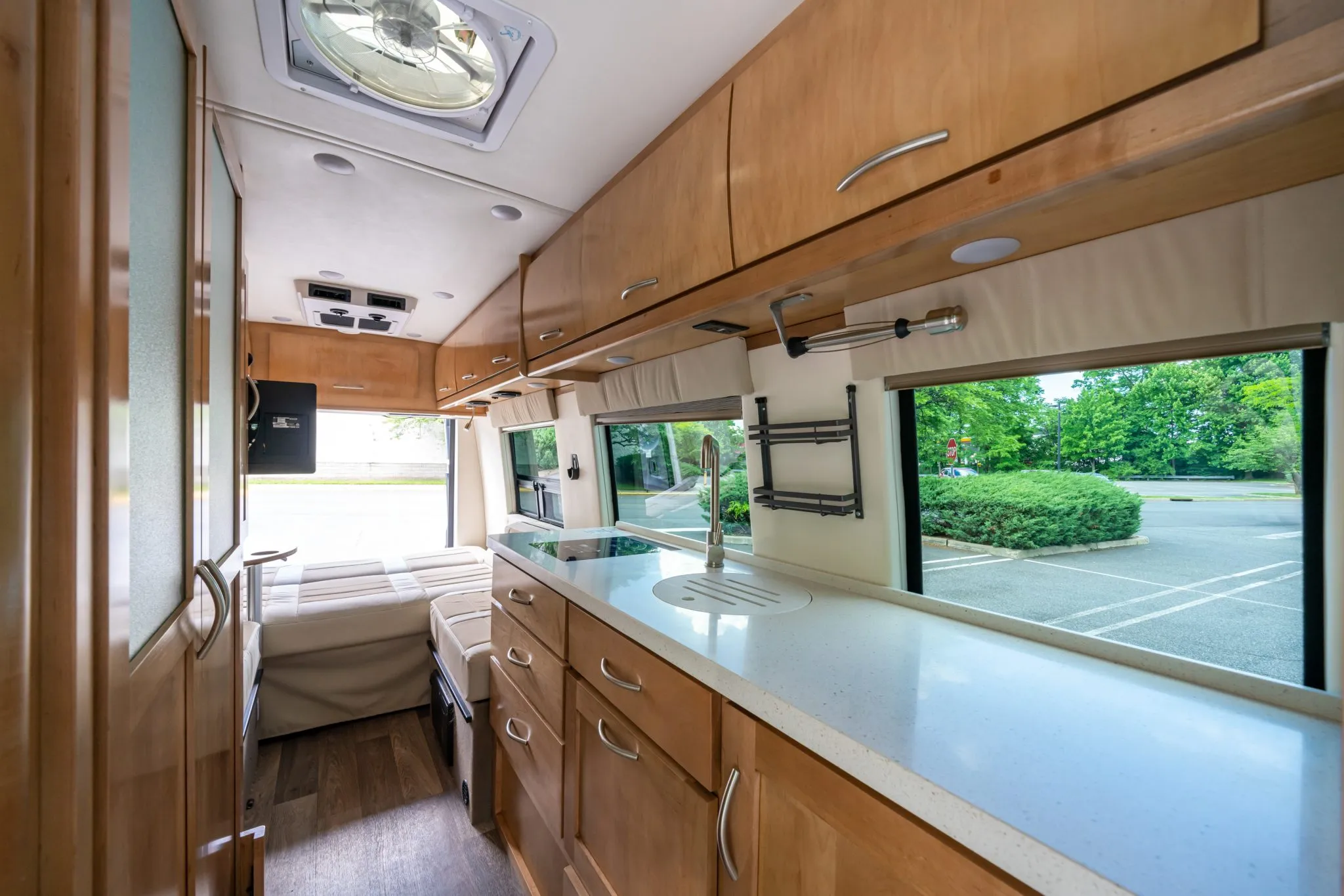 2021 Coachmen Galleria 24T - Image 60