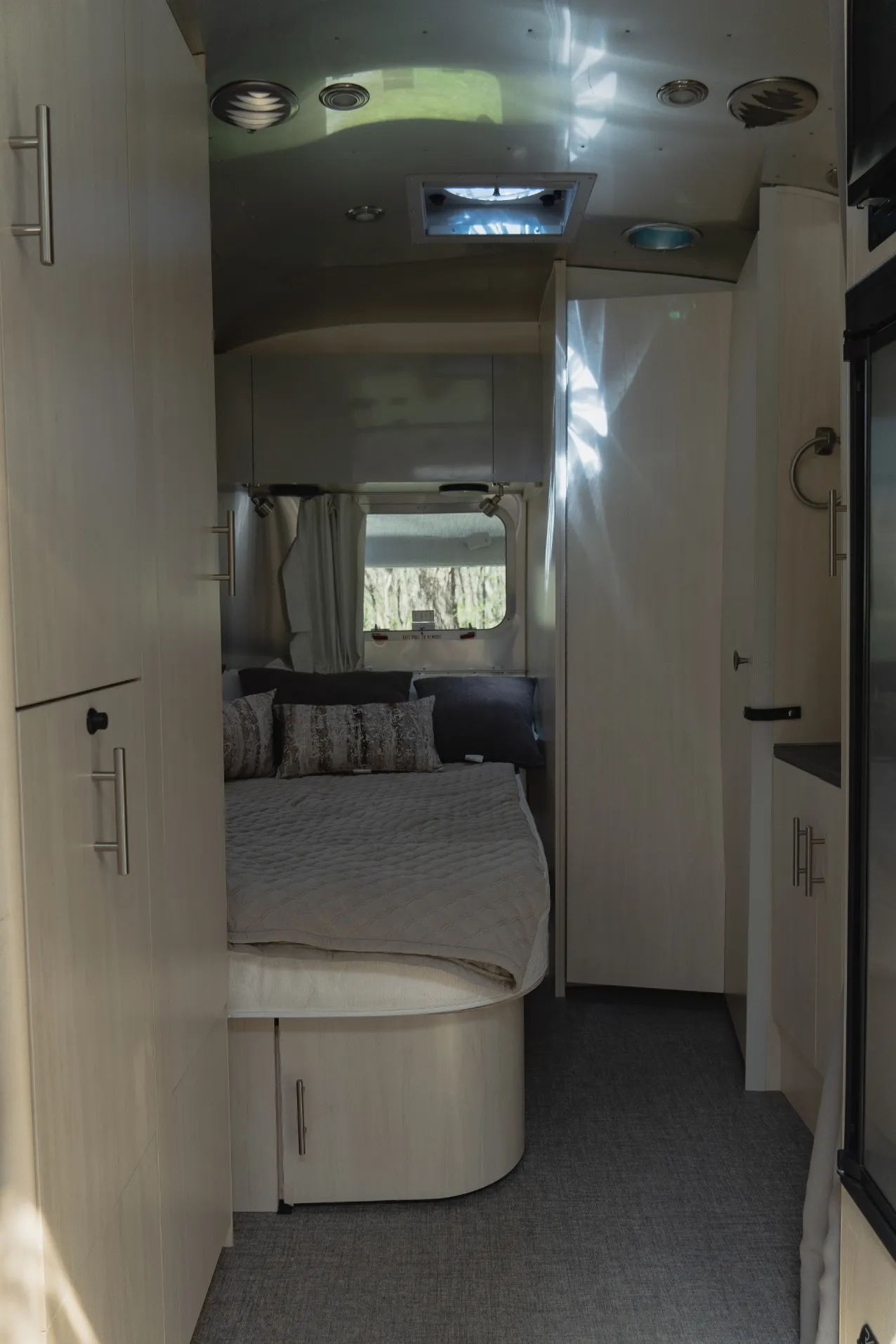 2021 Airstream Flying Cloud 23CB - Image 62