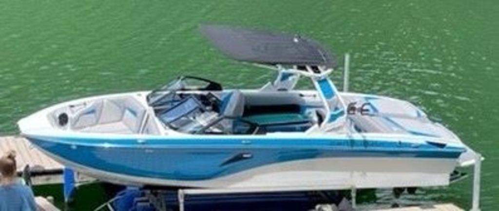 2021 Centurion Vi24 - Image 94