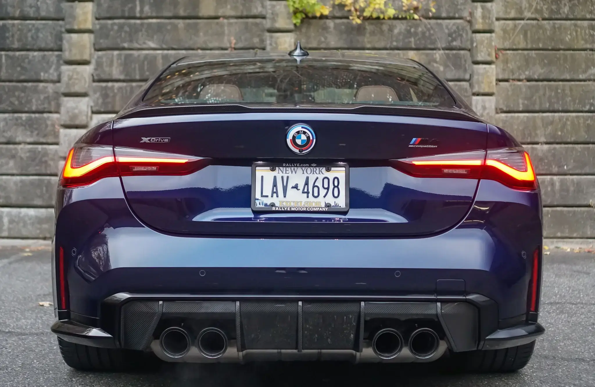 2023 BMW M4 Competition xDrive Coupe - Image 32