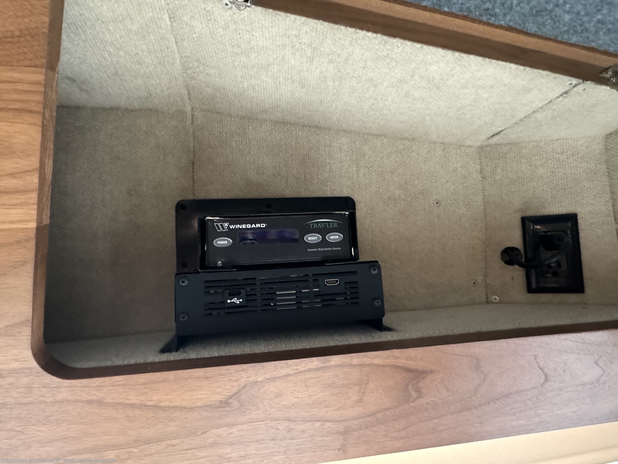 2022 Winnebago Journey 34N - Image 69