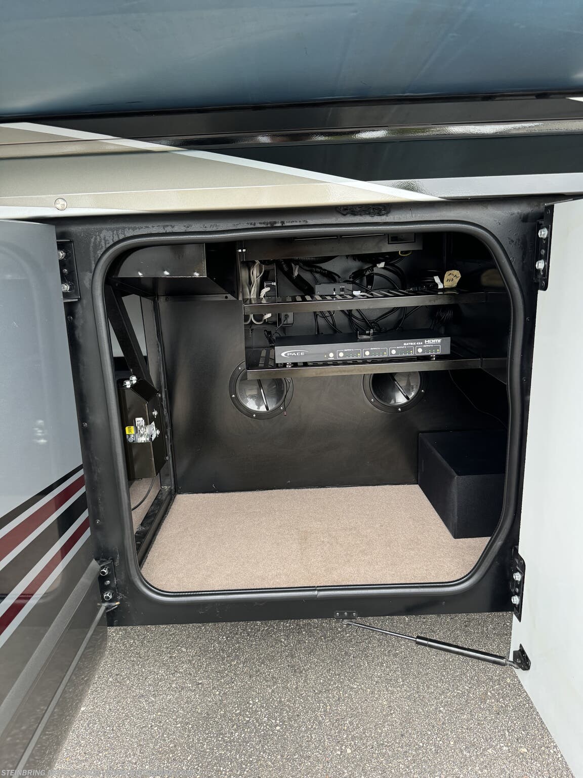 2022 Winnebago Journey 34N - Image 70