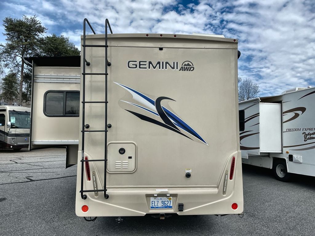 2022 Thor Motor Coach 23TW - Image 9