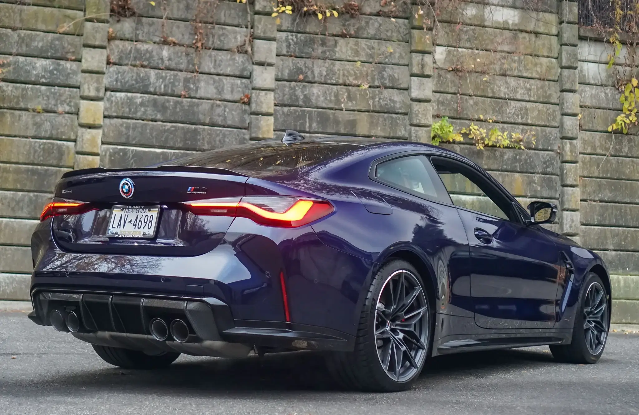 2023 BMW M4 Competition xDrive Coupe - Image 33