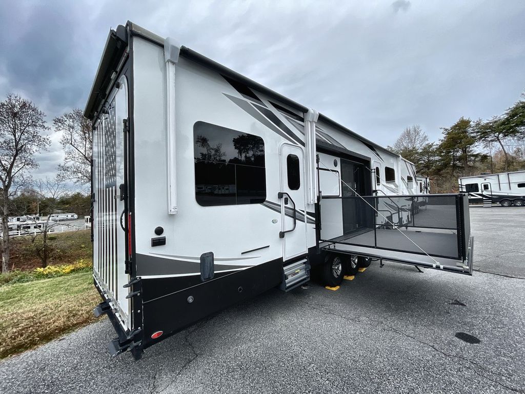2021 Jayco Seismic 4113 - Image 2