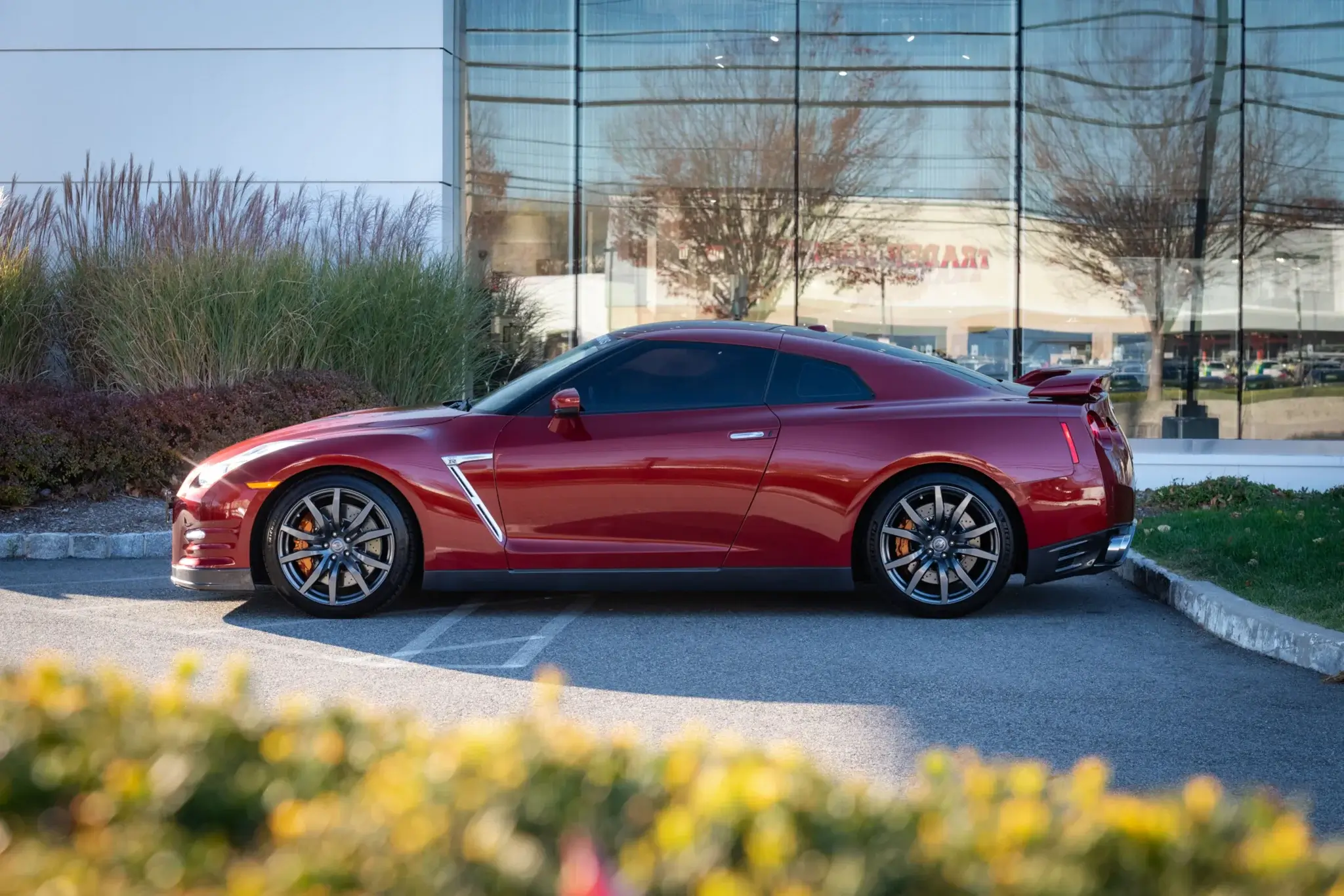 2015 Nissan GT-R Premium - Image 9