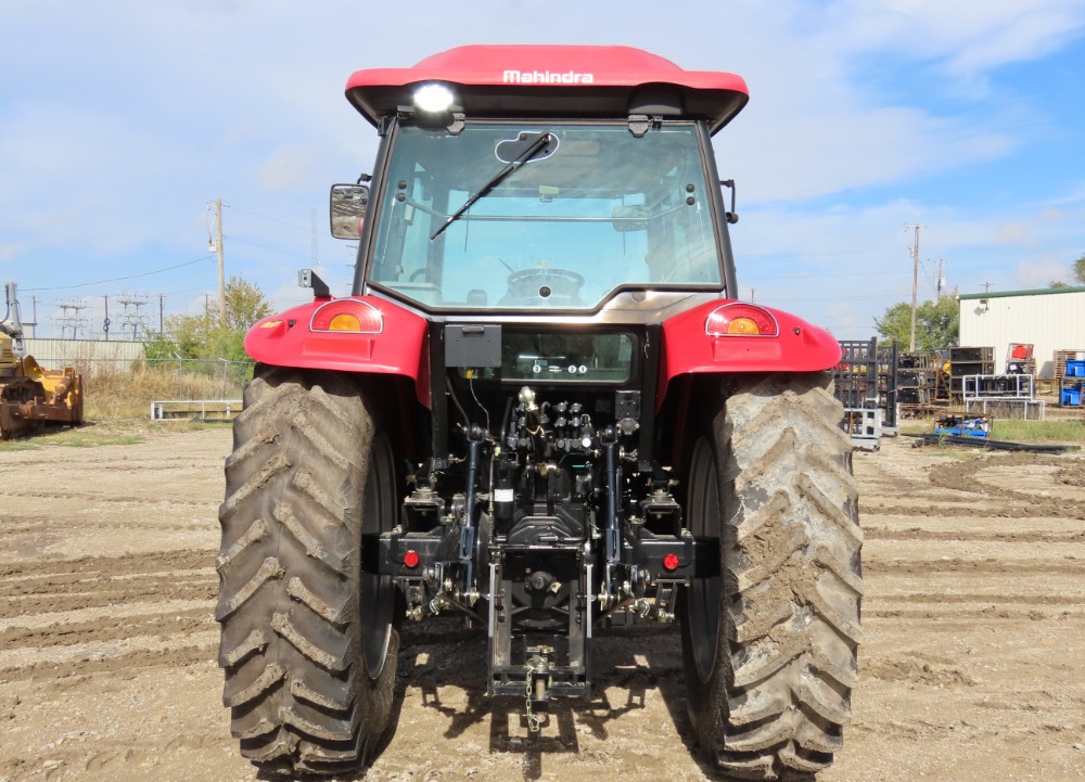 2018 Mahindra 9125P 4WD Front End Loader Utility Ag Farm Tractor - Image 27
