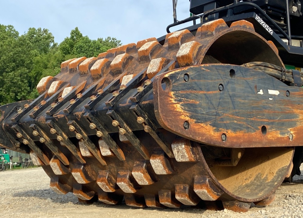 2013 JCB Vibromax VM75PD Pad Foot Single Drum Vibratory Ride On Roller - Image 14