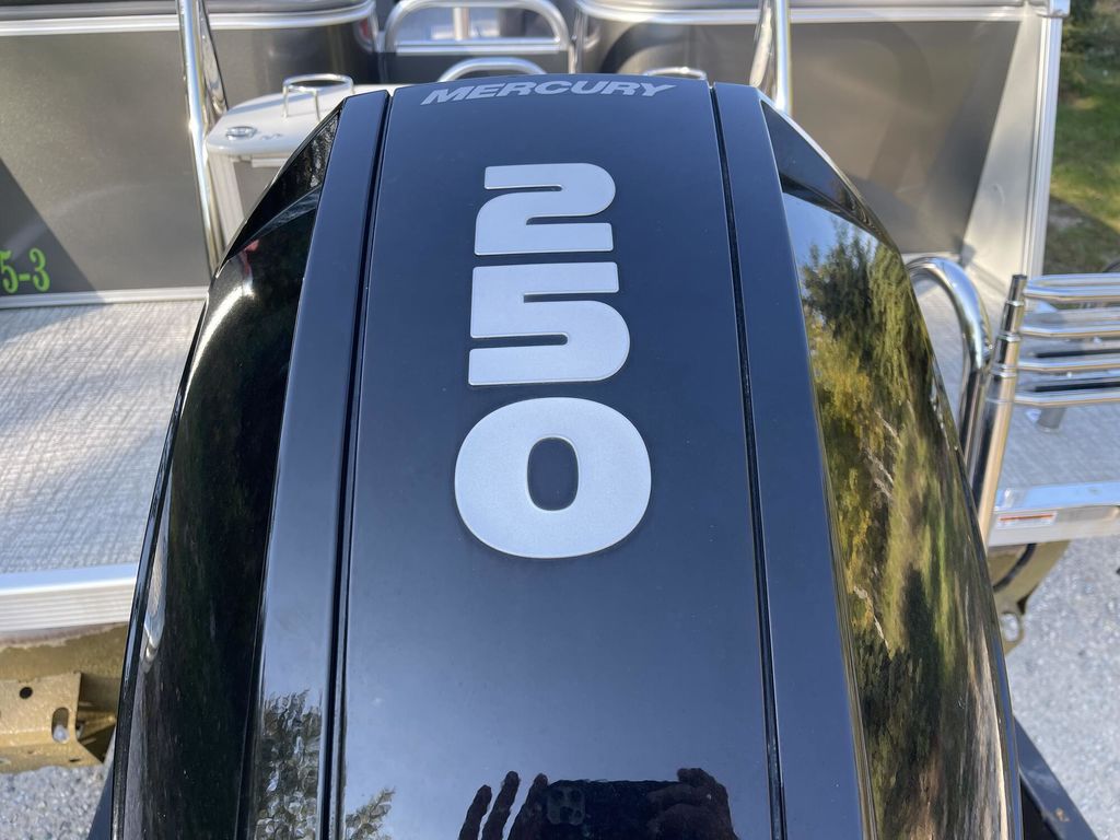 2021 Tahoe Pontoons Cascade Quad Lounger 25' - Image 15