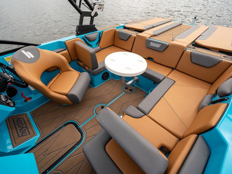 2022 Heyday Wake Boats WTSurf - Image 16